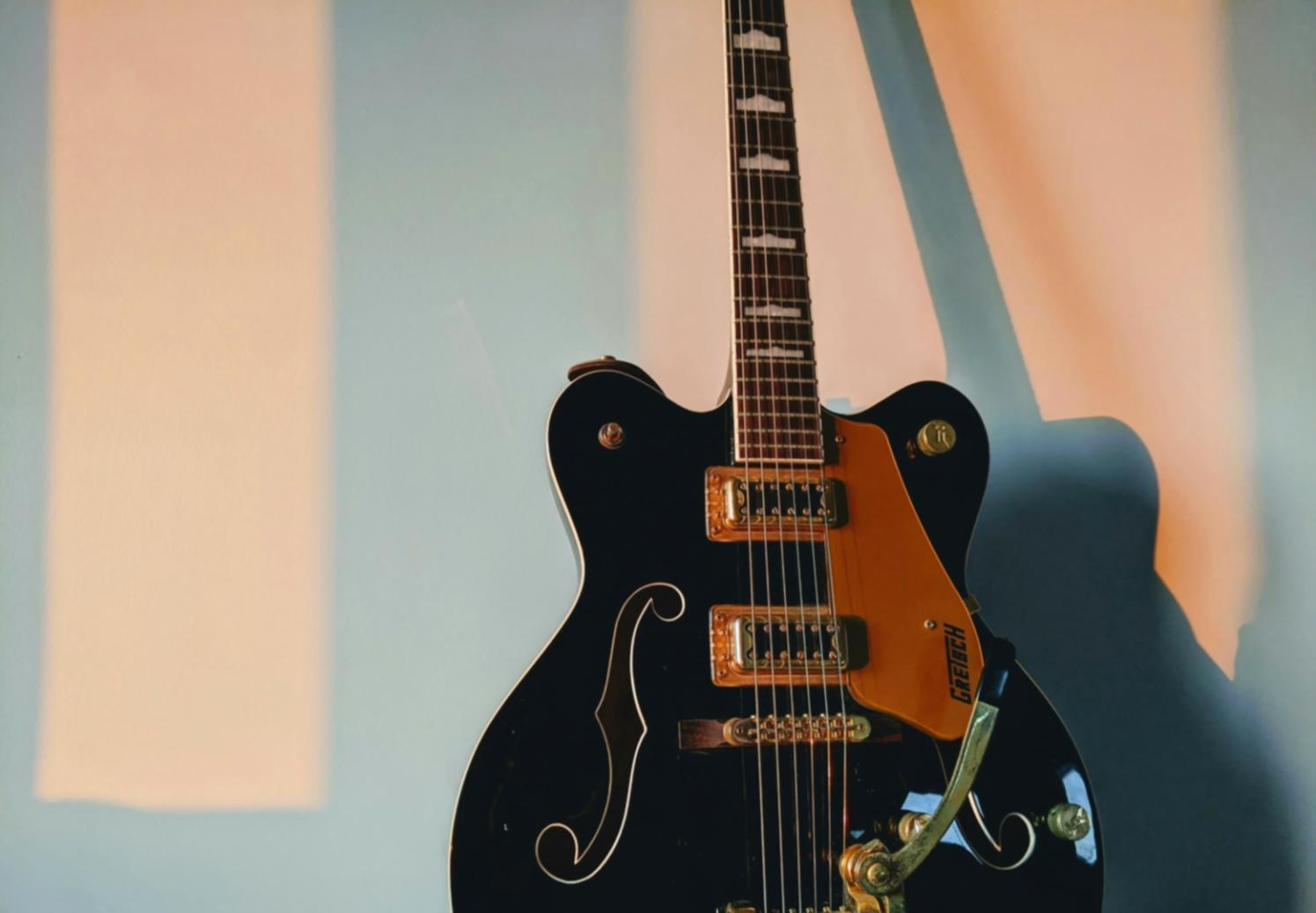 Online Tutorials vs In-Person Instruction: What Works for Young Producers?